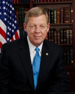 Johnny Isakson headshot