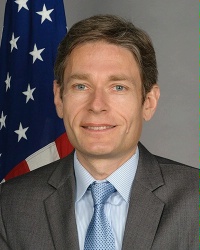 Tom Malinowski headshot