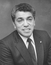 Robert L. Garcia headshot